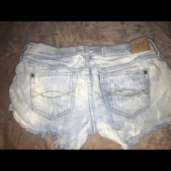 Cute name brand shorts - Picture 12 of 12